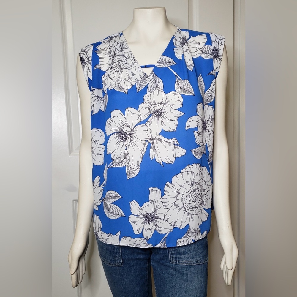 Banana Republic Blue Floral V-Neck Sleeveless Top Blue White Black Size Small